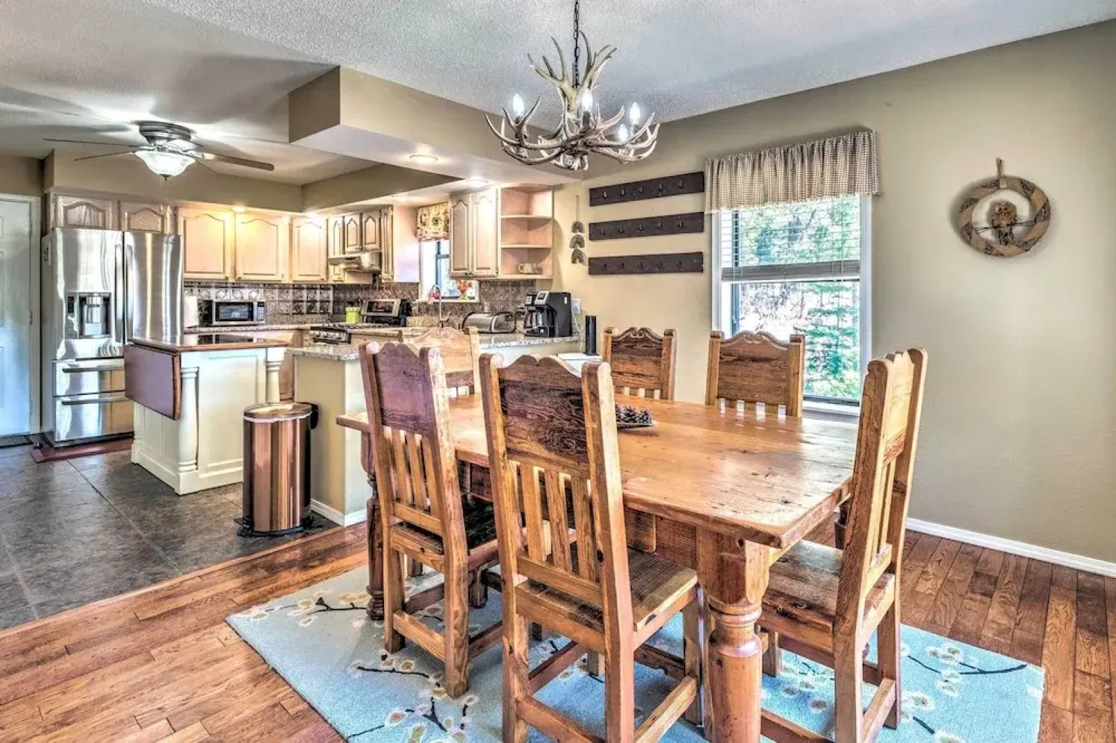 Cloudcroft Escape w/ Forest Views!