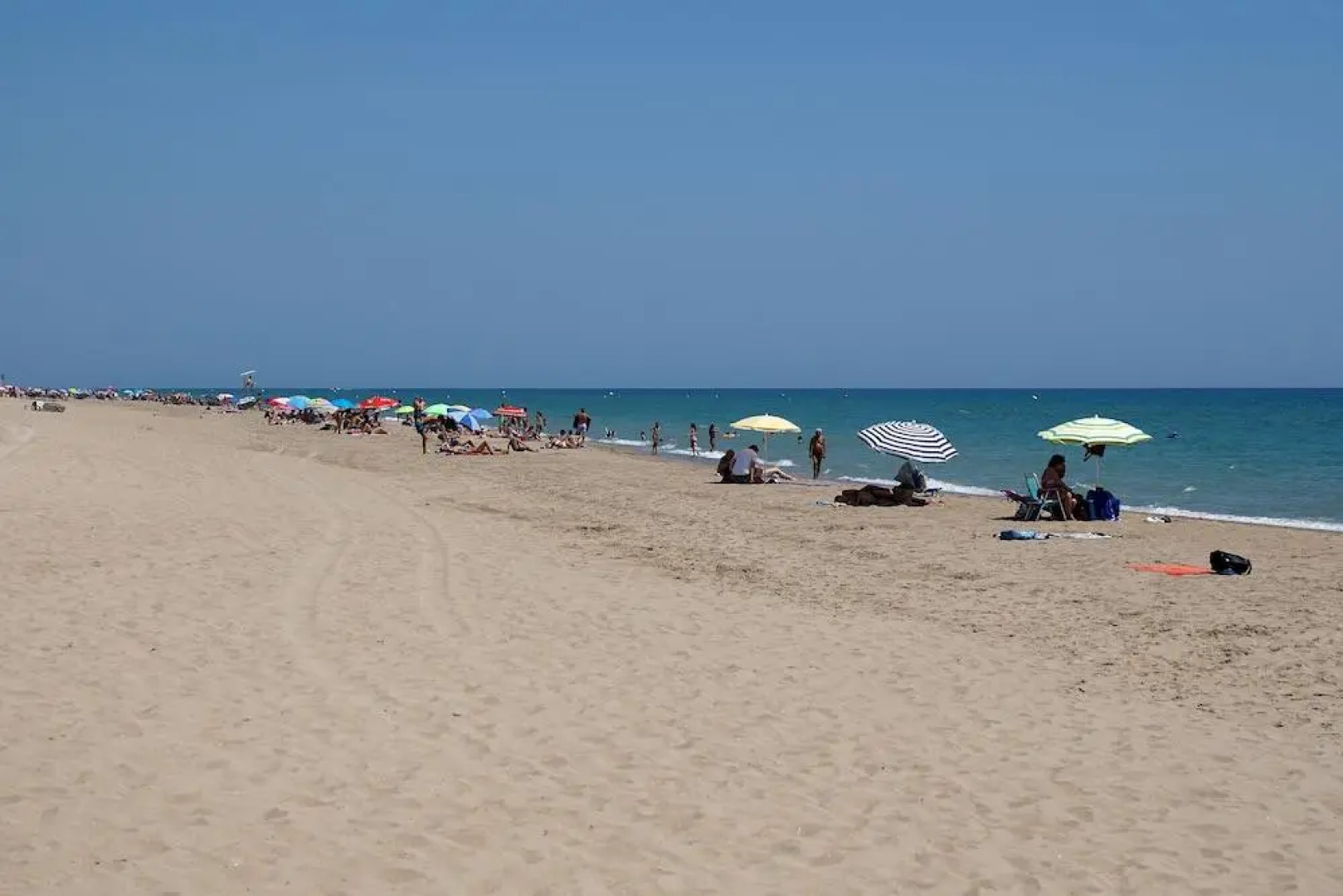 Pineda Be My Guest Castelldefels