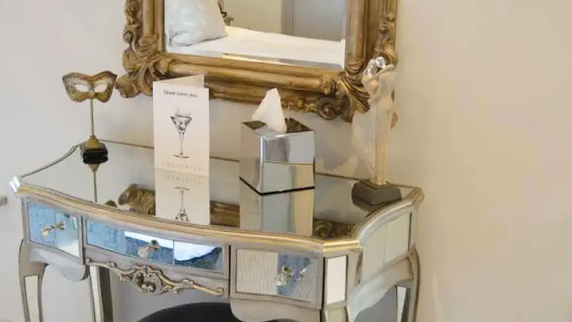 The Victoria Crescent Hotel