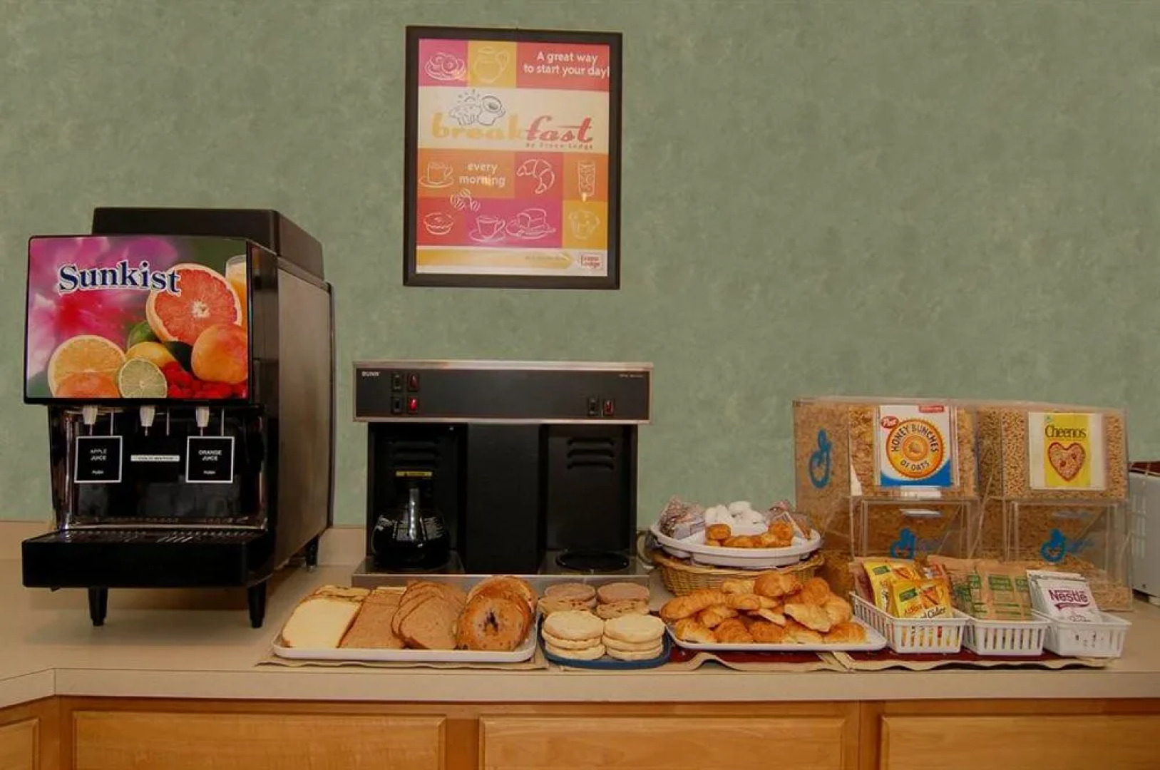 American Inn and Suites