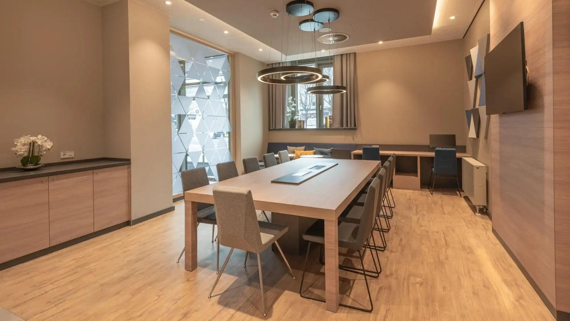 Holiday Inn Express and Suites Potsdam by IHG