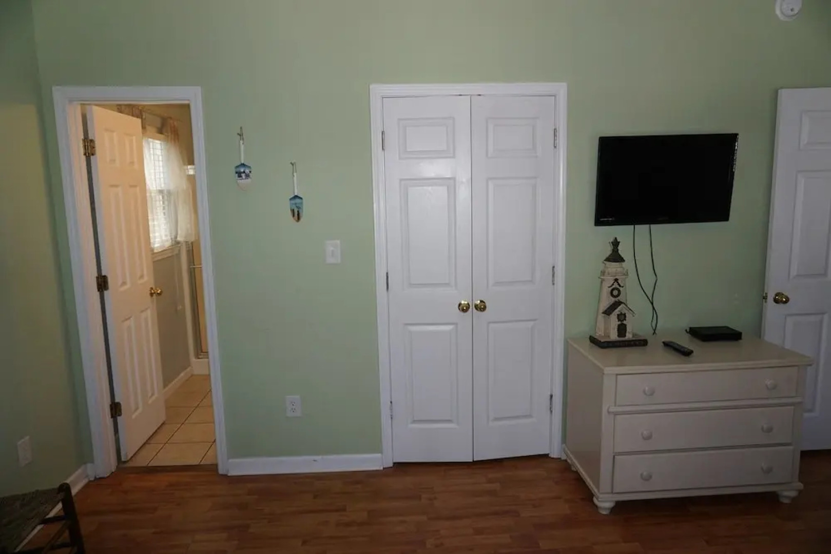 The Last Edition 5 Bedrooms 4.5 Bathrooms Home