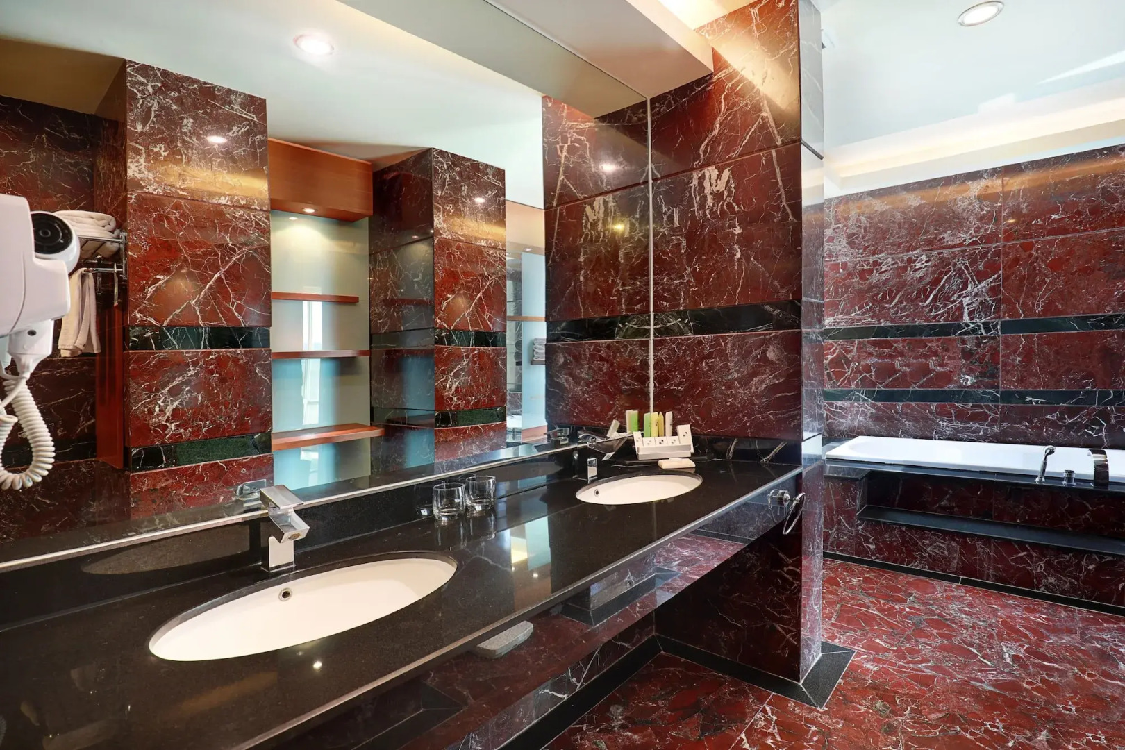 Swiss-Belhotel Maleosan Manado