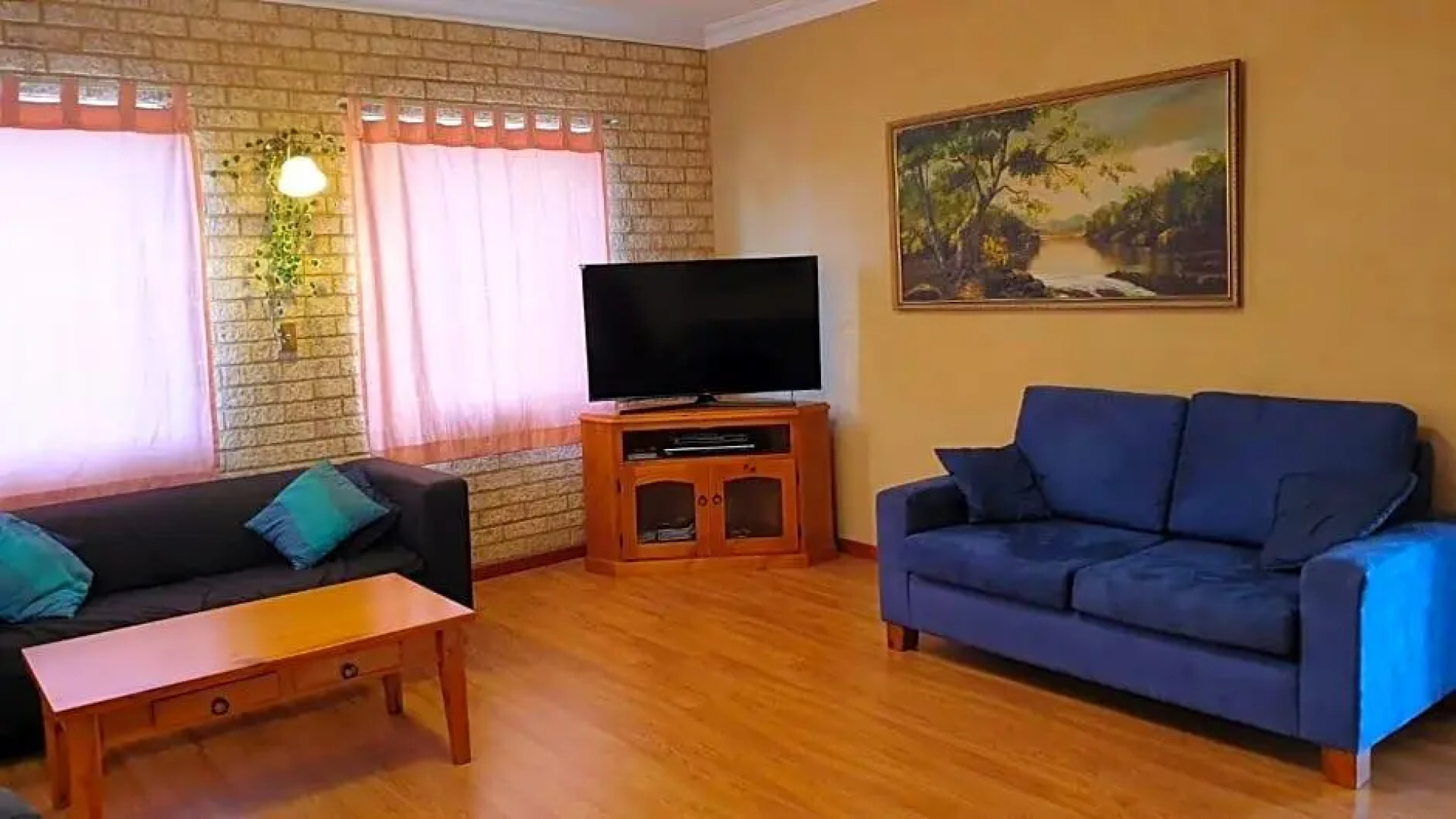 Baywatch Manor Augusta