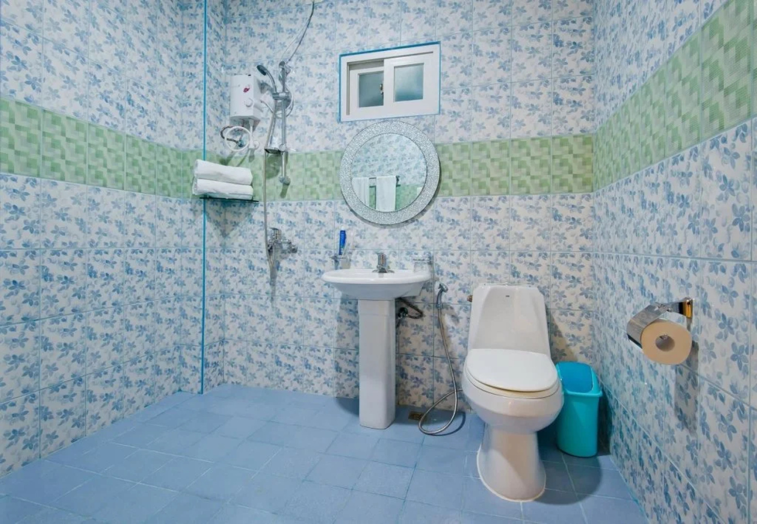 D' Galaxy Hotel & Restaurant