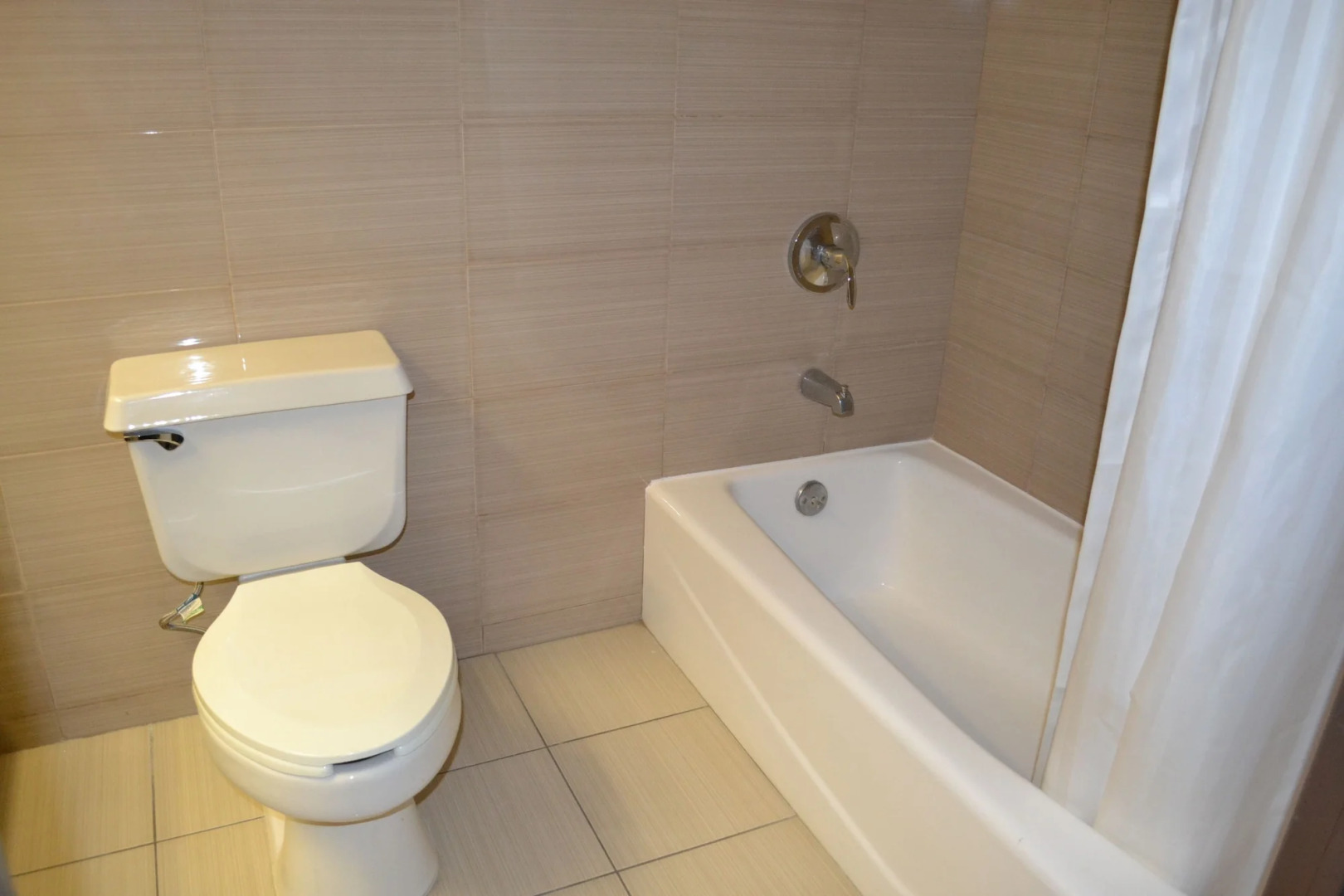 LA Crystal Hotel - Los Angeles Area