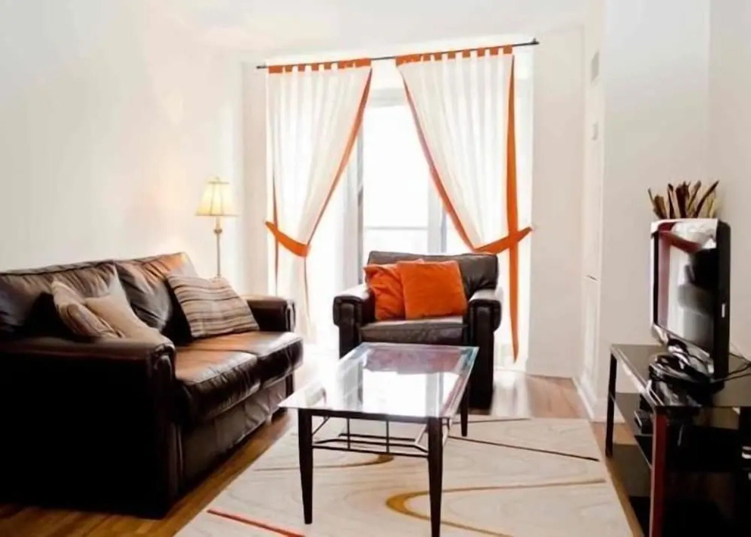 WhiteHall Suites - Mississauga