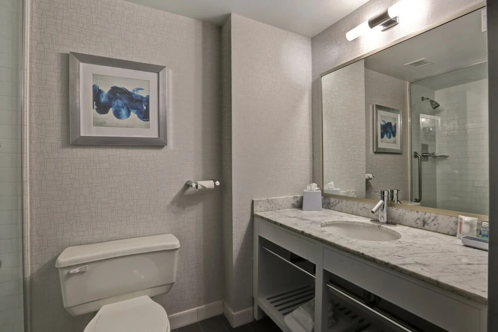 Отель Four Points by Sheraton Toronto Mississauga