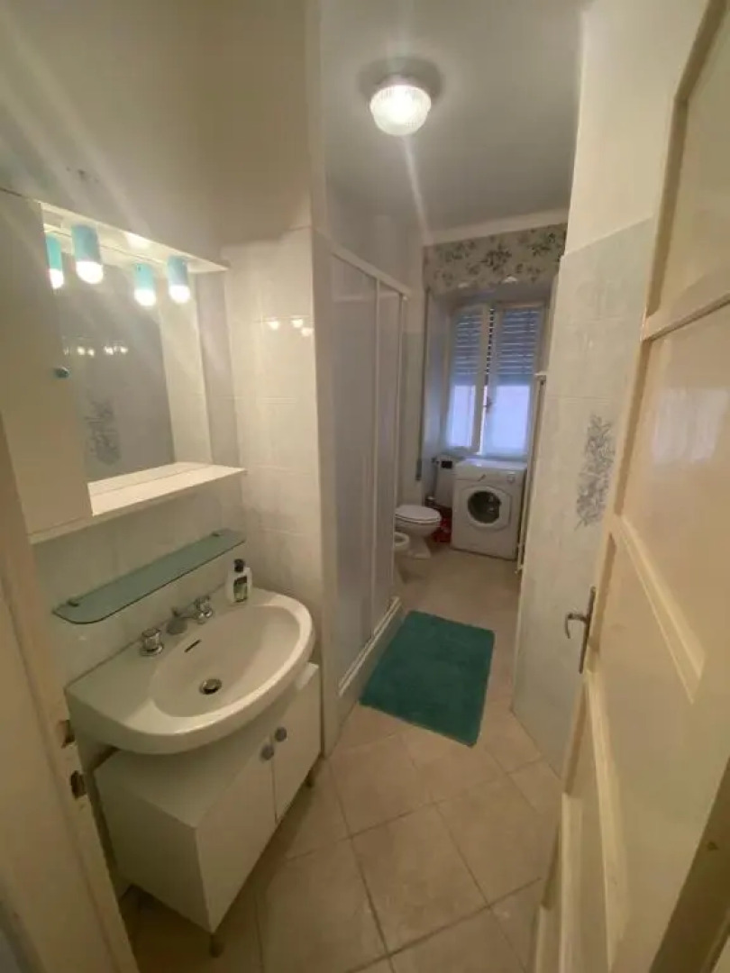 Alexa House front Lake