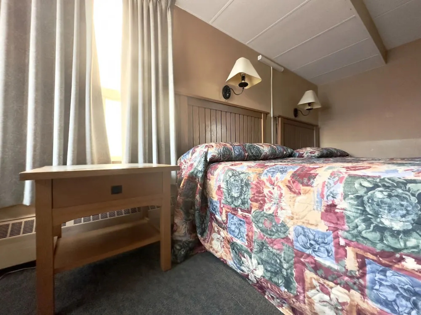 Capone's Hideaway Motel