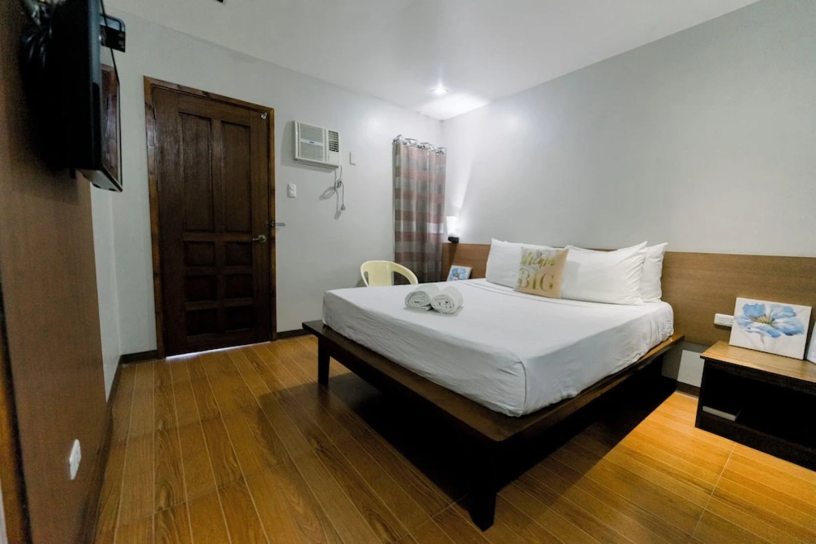 Madonna Hometel and Suites