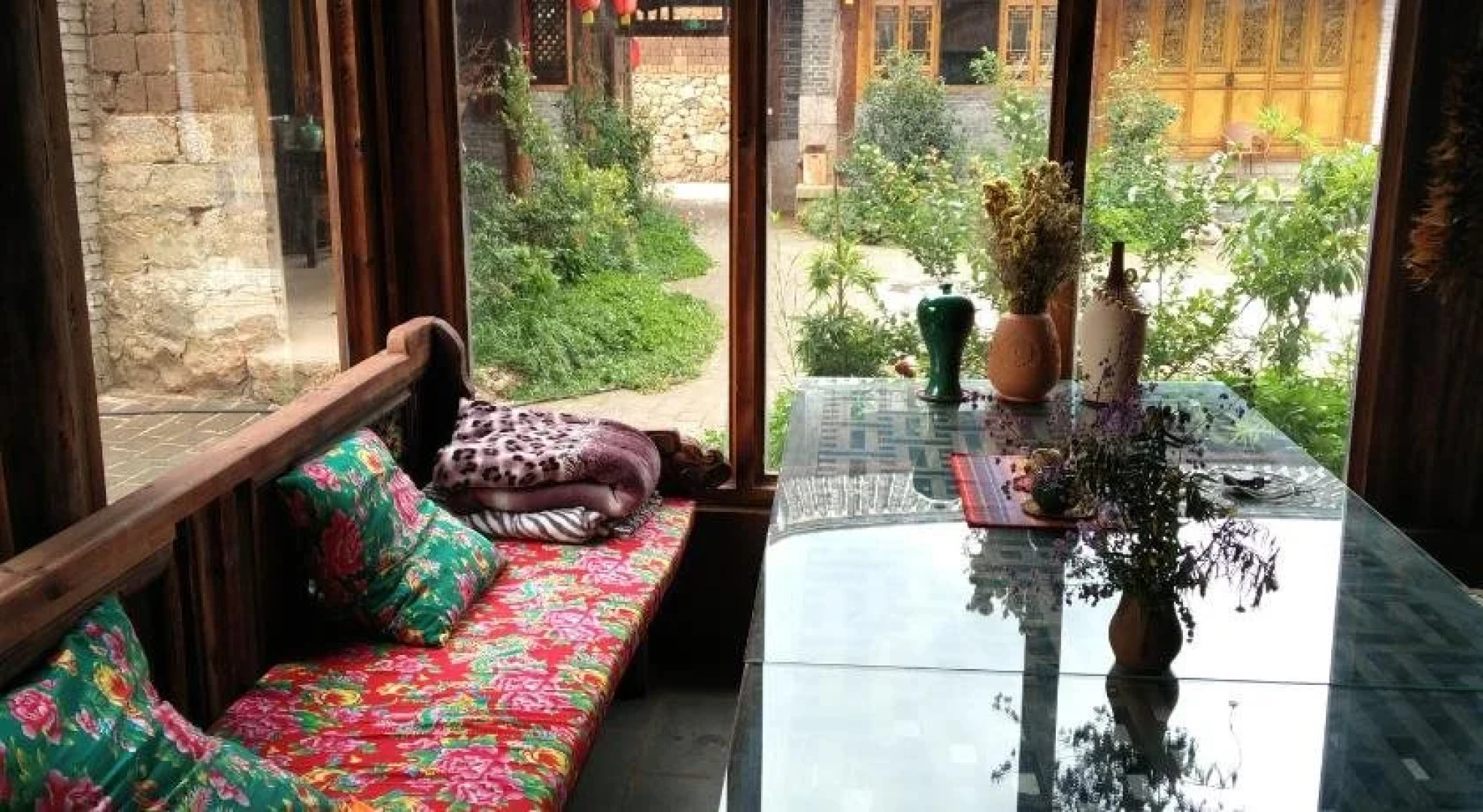 Lijiang Qinglu Courtyard Hotel