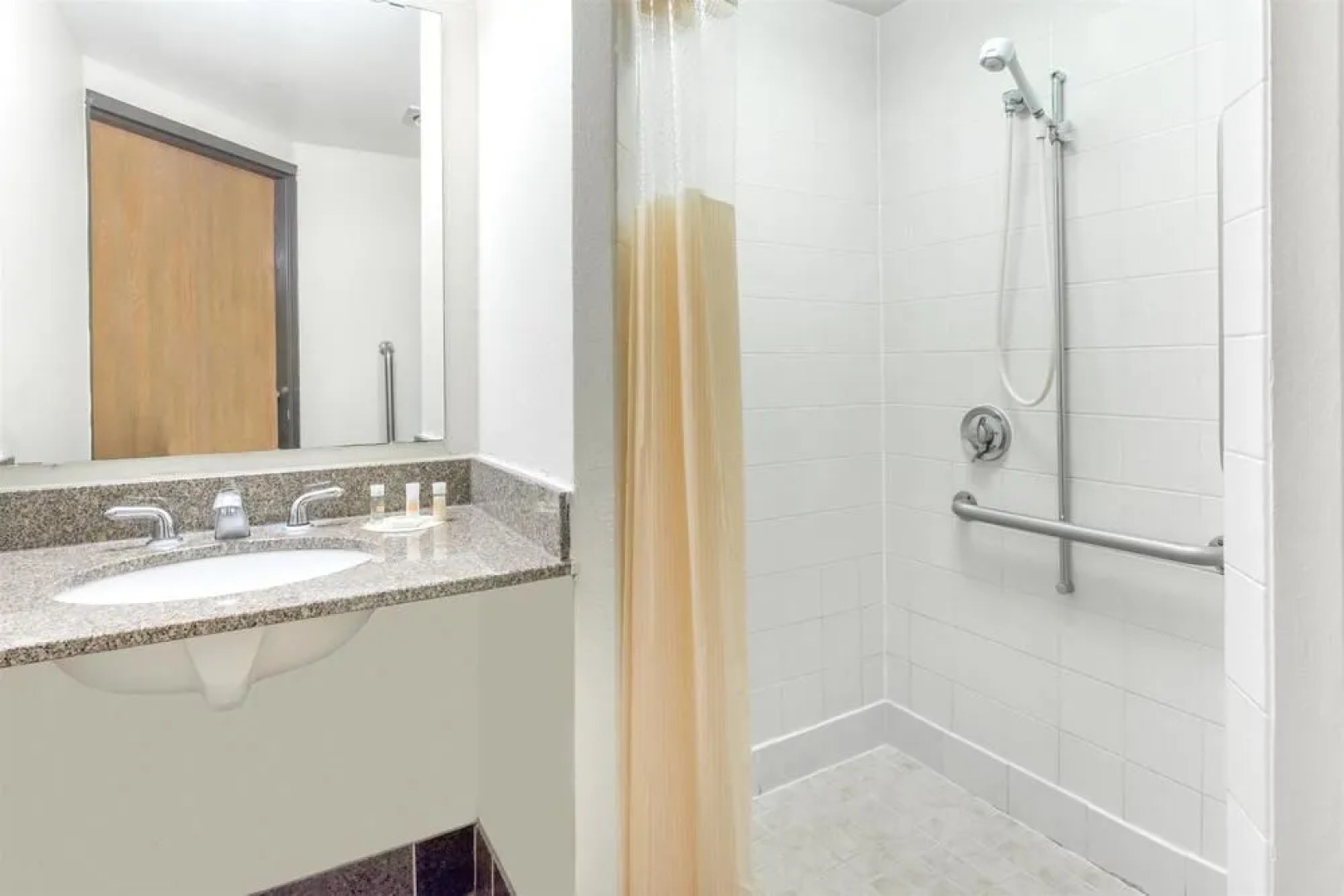 Days Inn by Wyndham Mounds View Twin Cities North