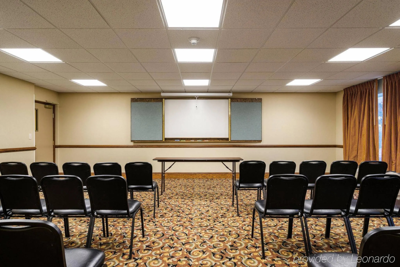 Comfort Inn & Suites Dover near Speedway