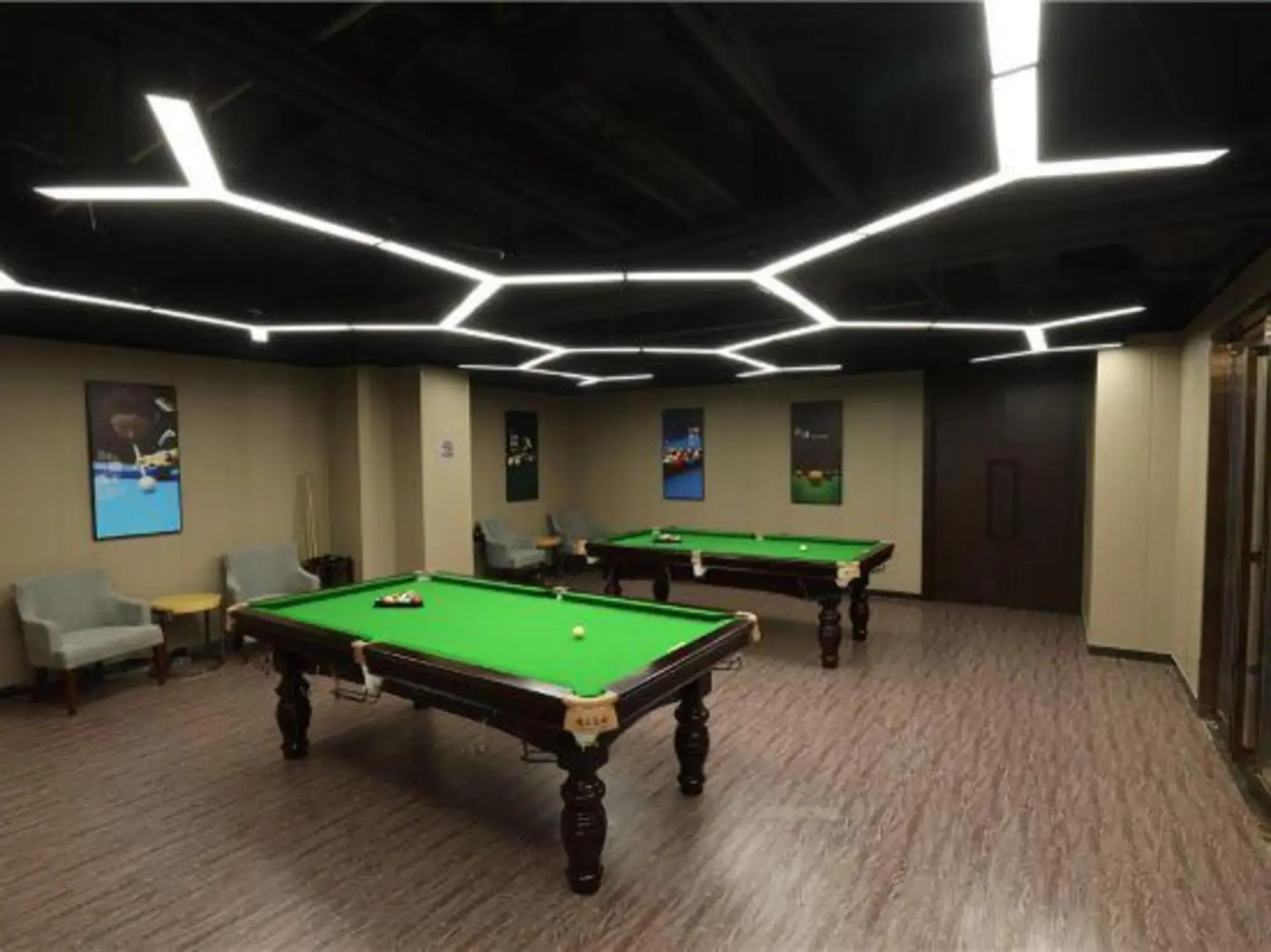 QuanZhi hotel（Heshan Plaza store ）