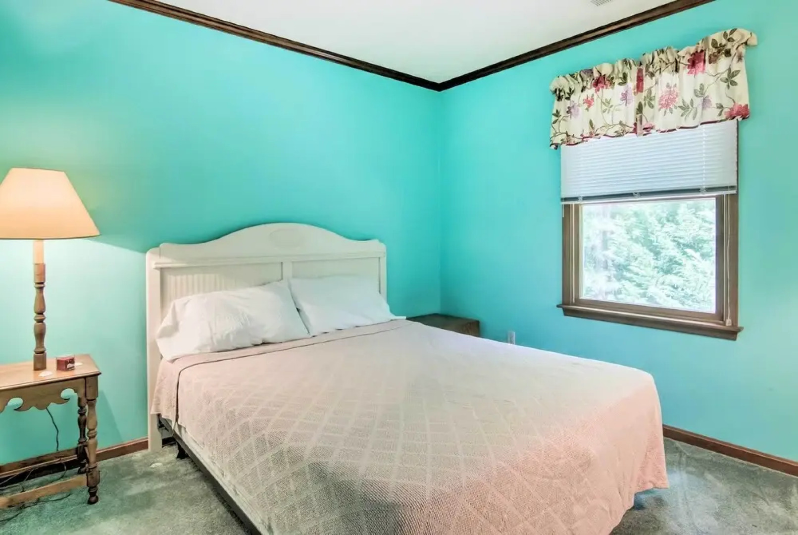 Golf Getaway w/ Pool Access 2 Mi to Bethany Beach!