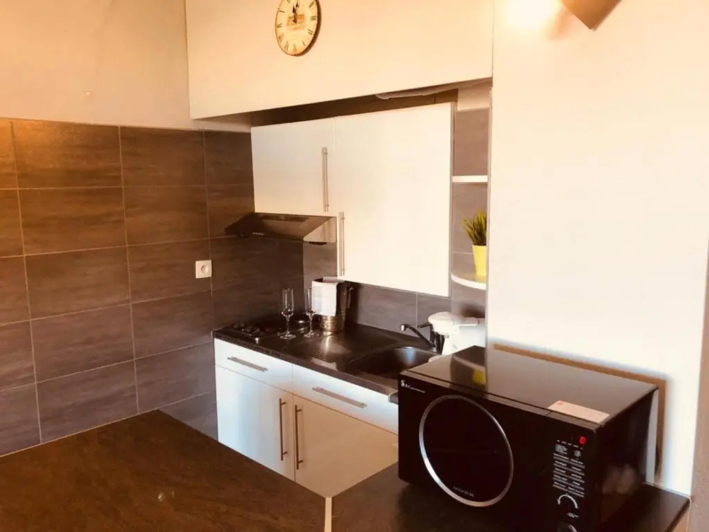 SEIGNOSSE PLAGES: Beau Studio équipé avec terrasse face aux dunes