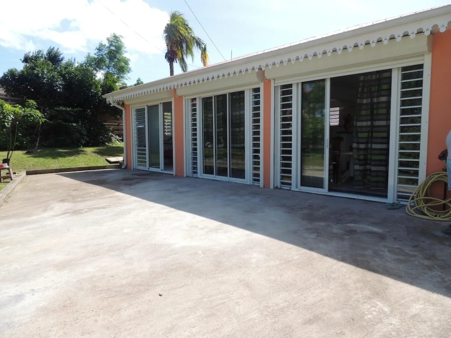 House With one Bedroom in Les Trois-îlets, With Pool Access, Enclosed