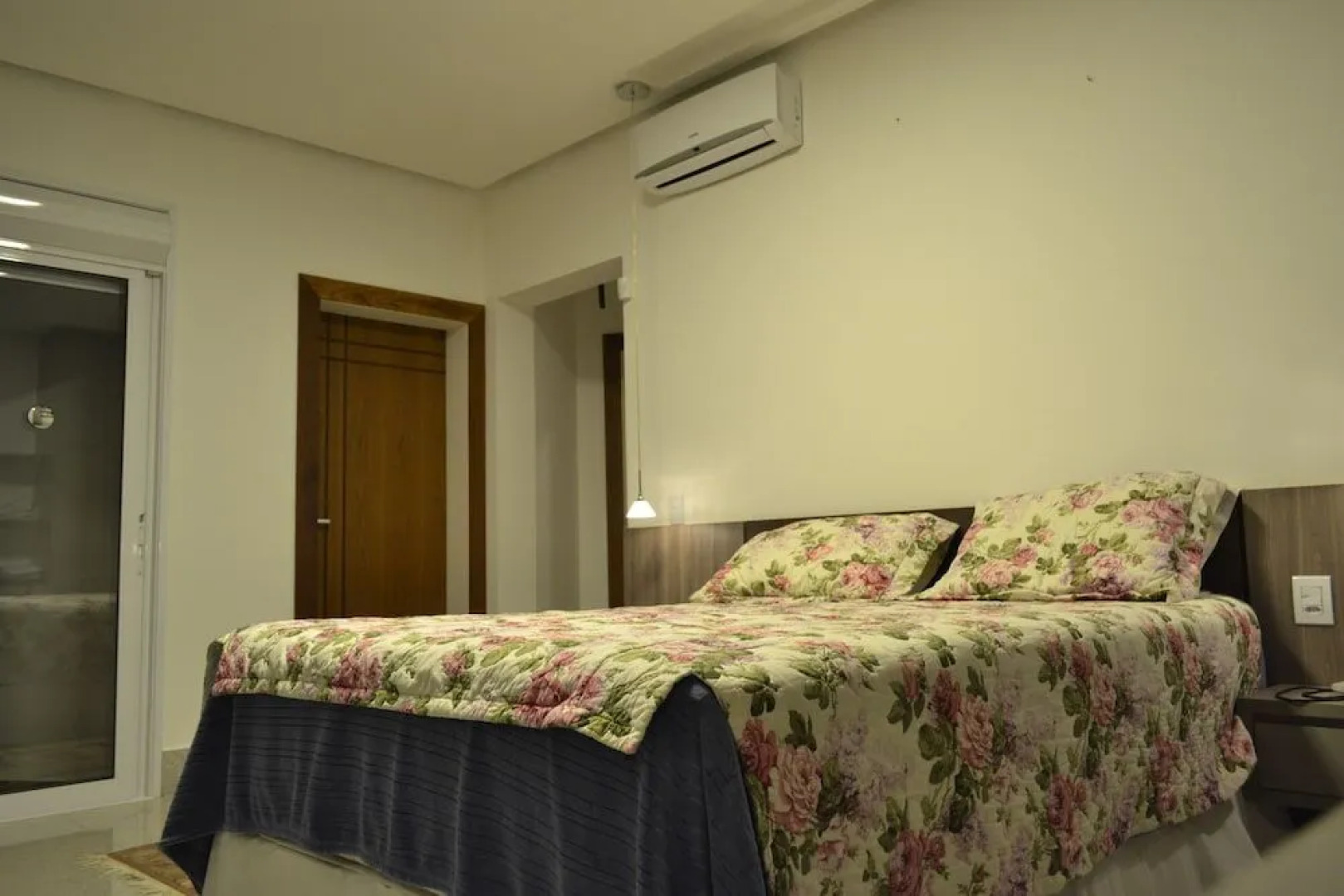 Suites de Luxo em Escarpas do Lago