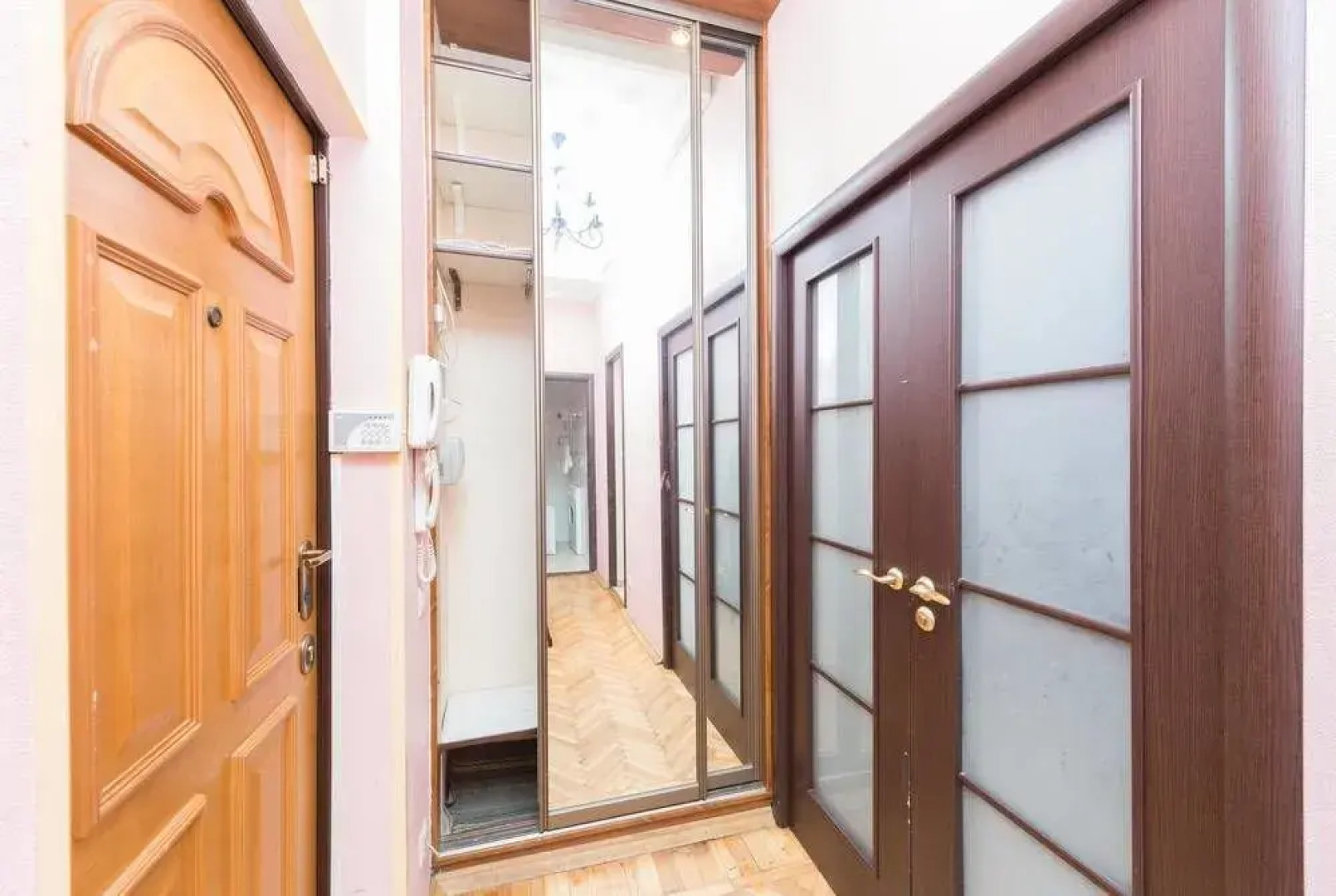 Апартаменты «Funny Dolphins Проспект Мира»