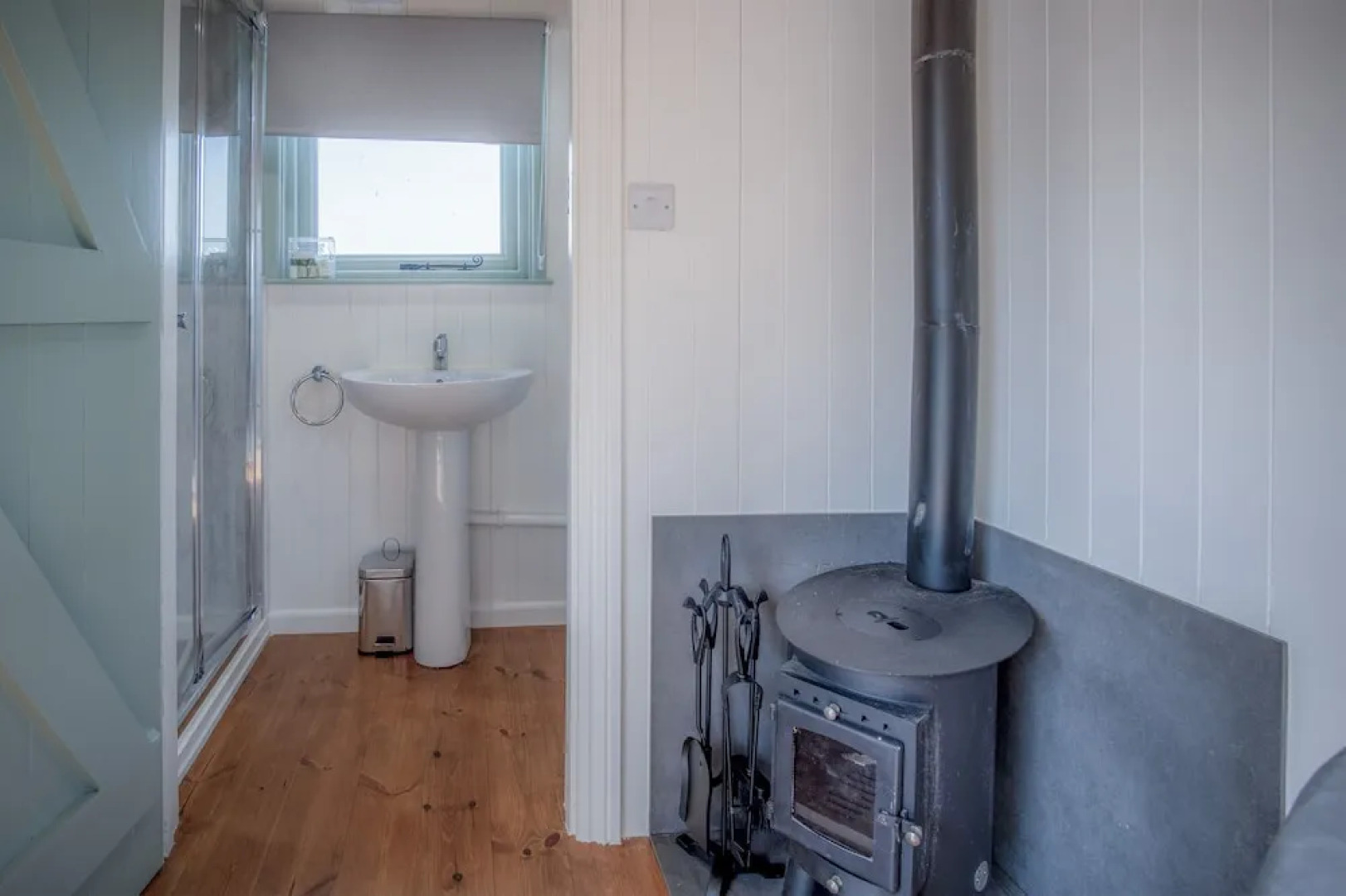 Willow - 1 Bedroom - Amroth