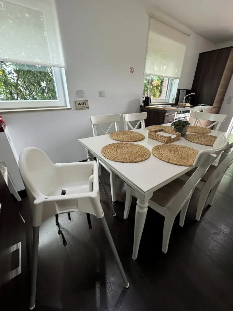 Modern House Gehrden contactless garden