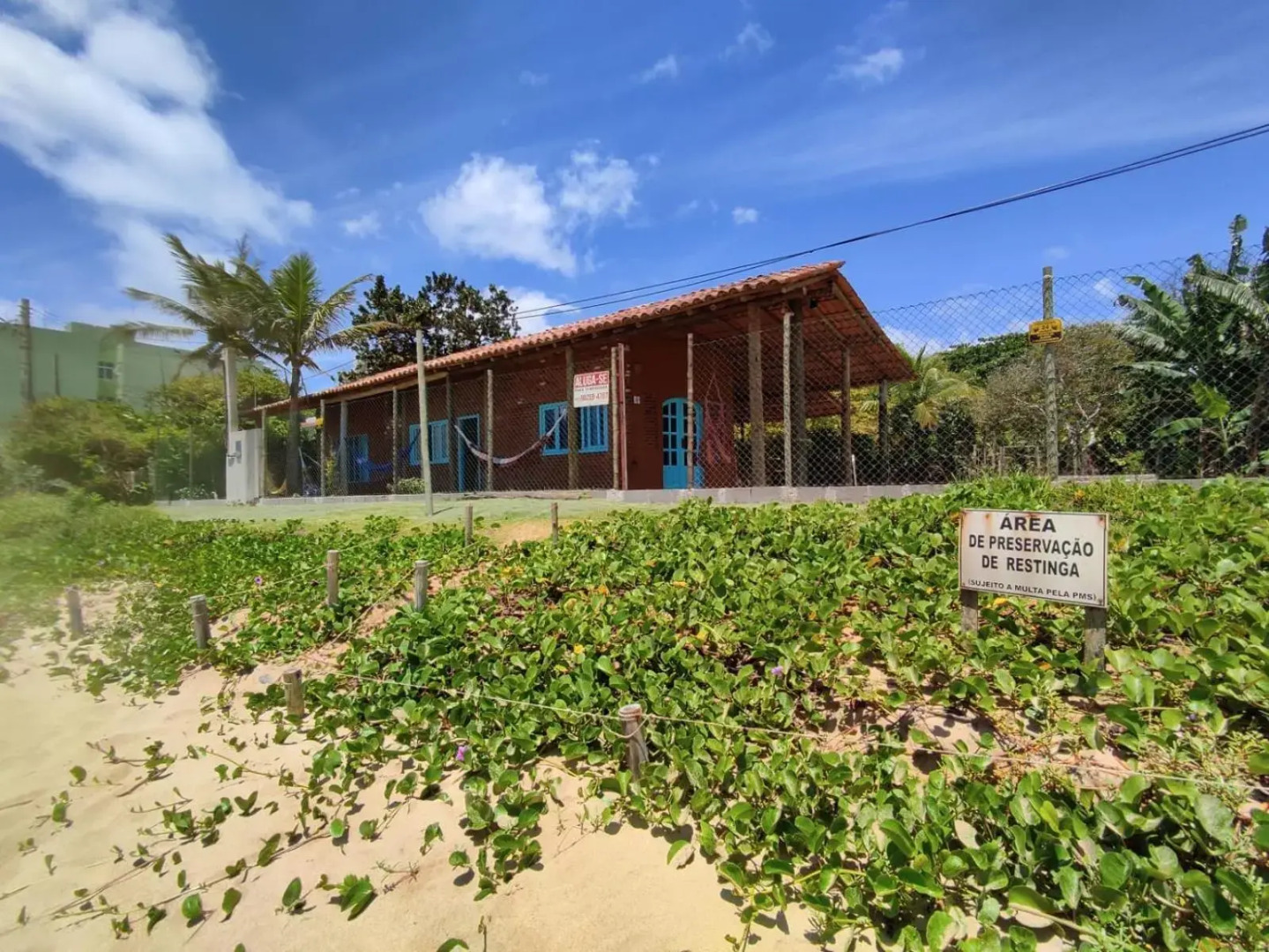 Casa de Frente para o Mar em Manguinhos