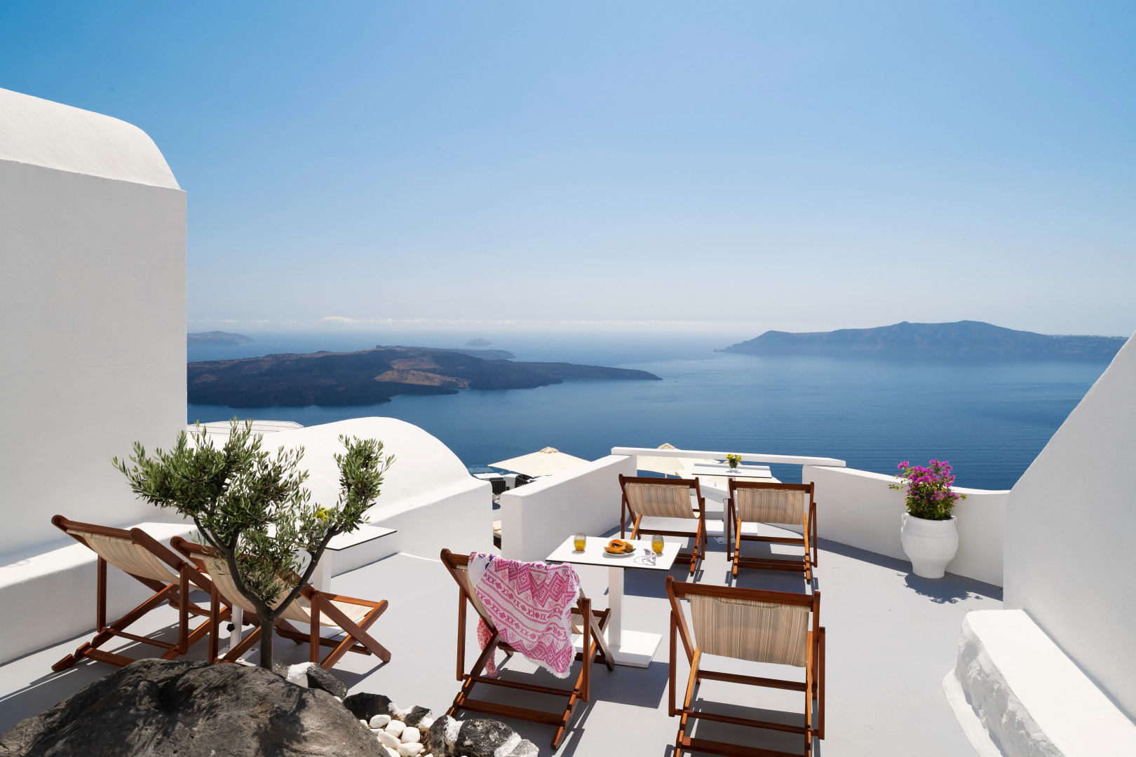 Sun Rocks Boutique Hotel