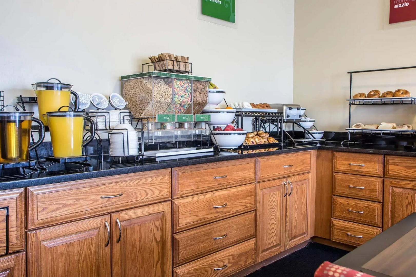 Quality Inn Dayton North - Vandalia