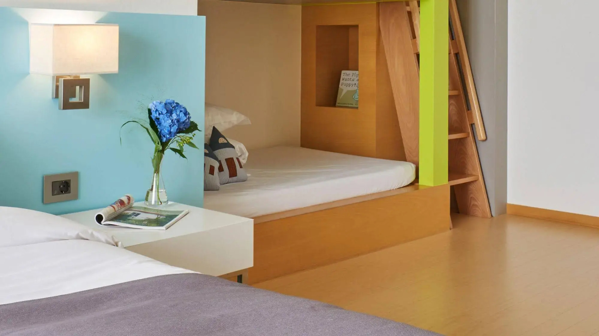 The Suites Hotel Naksan