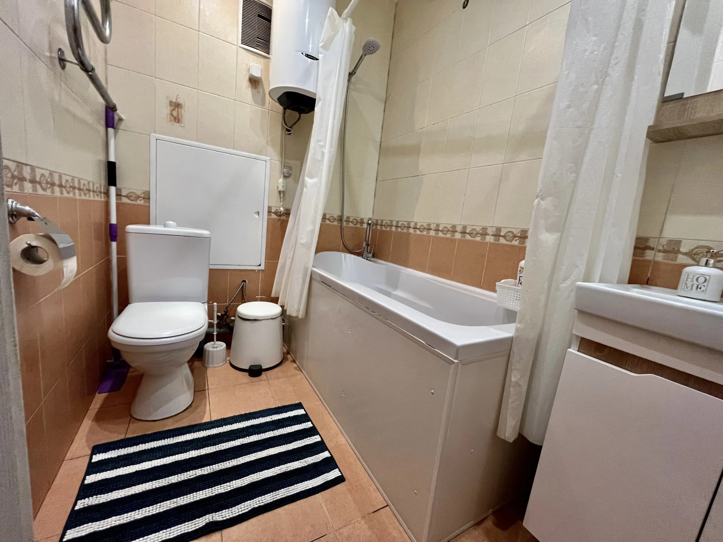 Апартаменты 3-х комнатная квартира в центре рядом с ТЦ Галерея Новосибирск