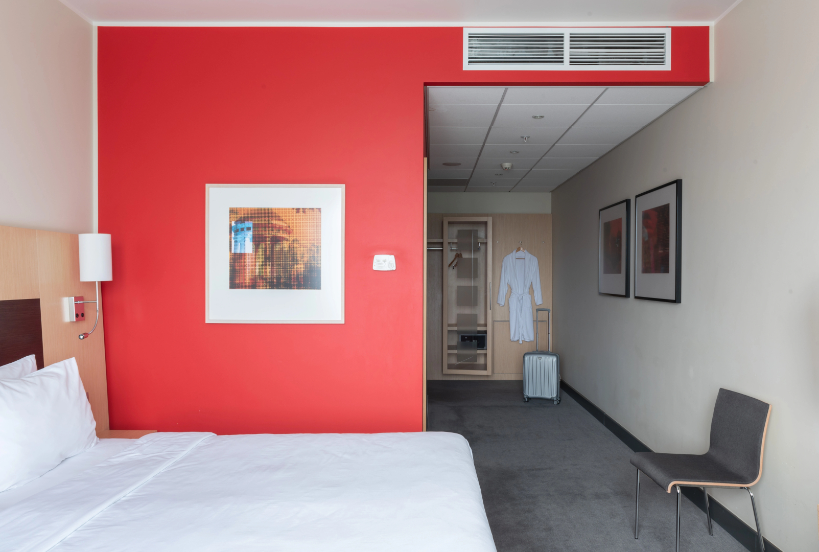 Отель Cosmos Novosibirsk Hotel