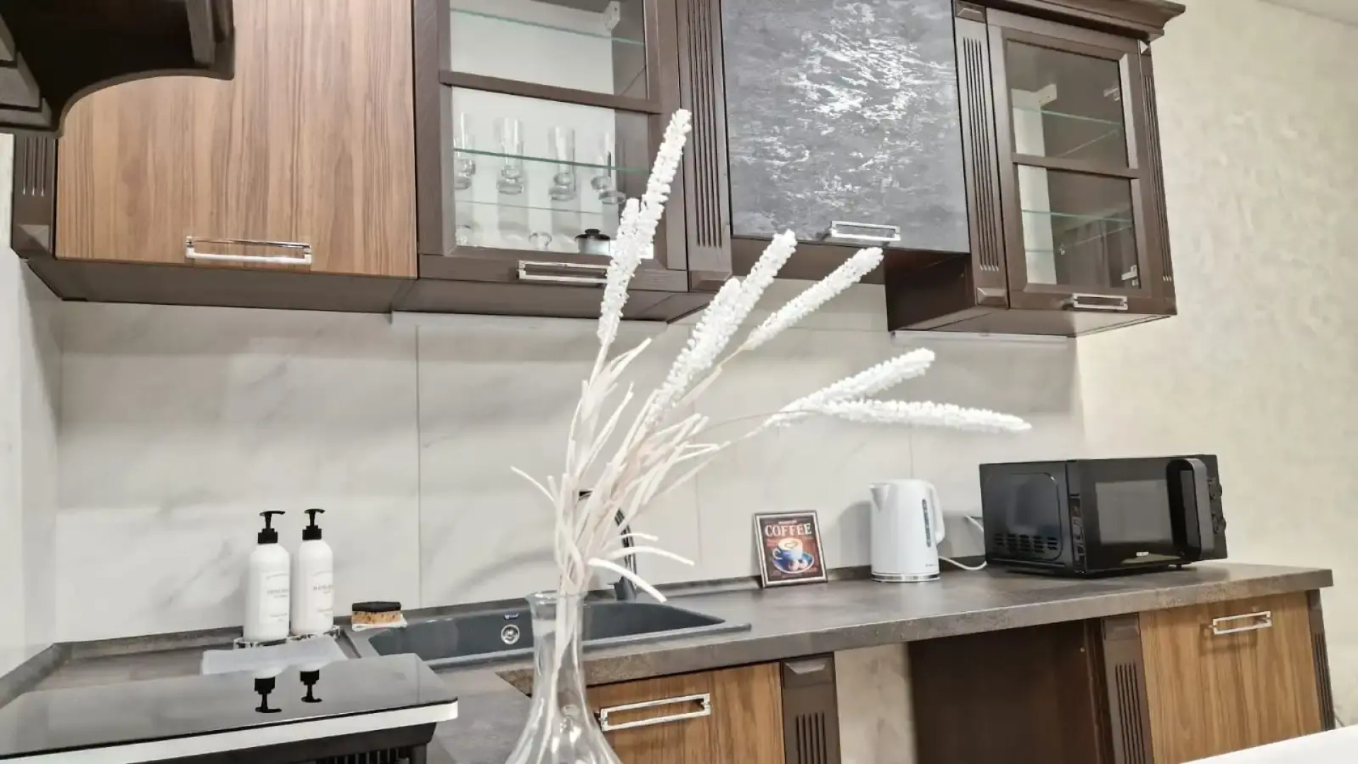 Квартира Родионова 202/2-20