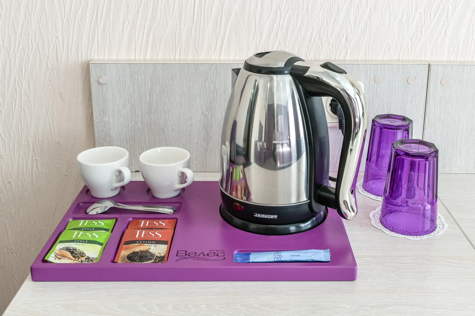 Отель Велес