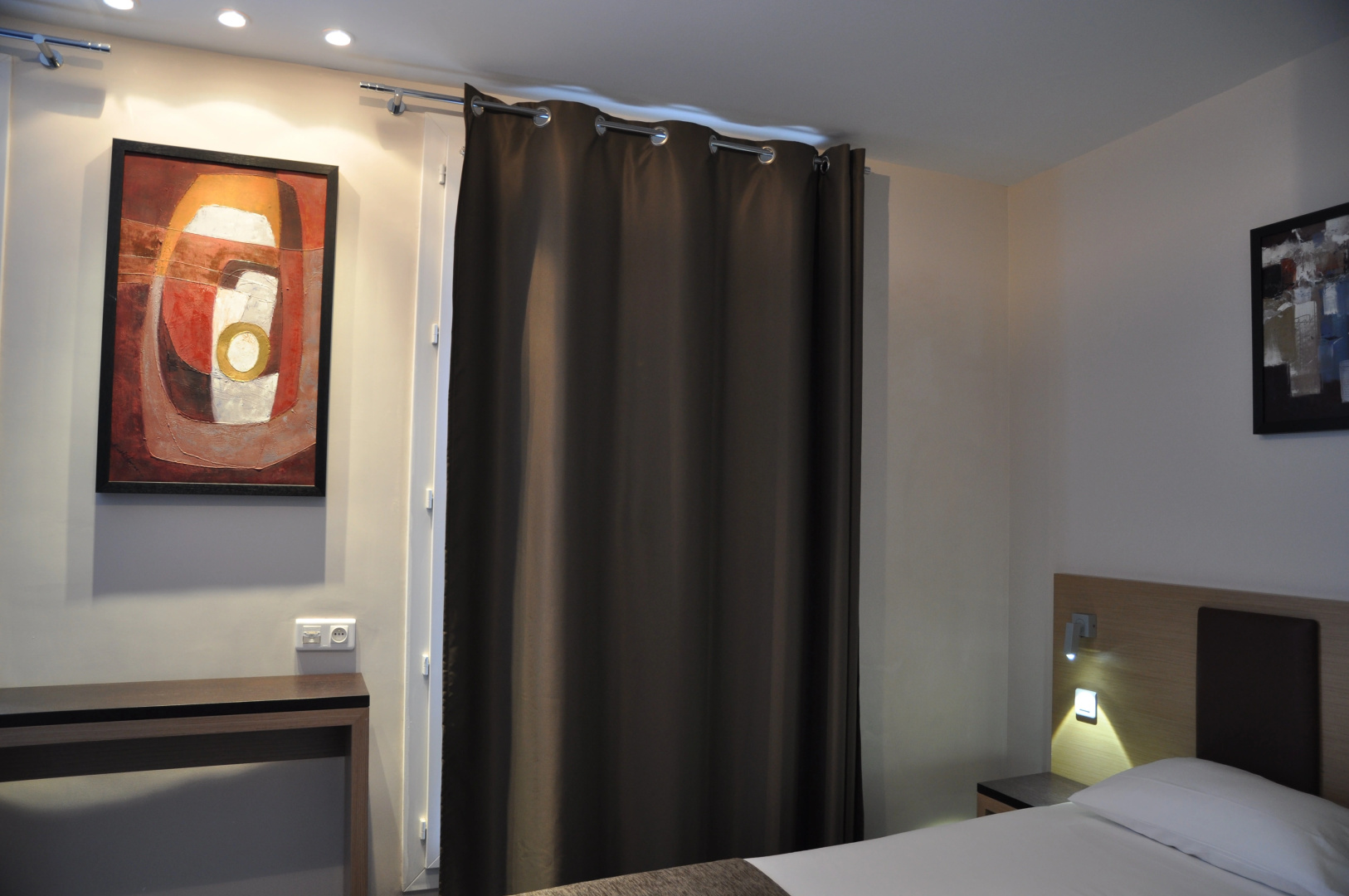 Source Hotel