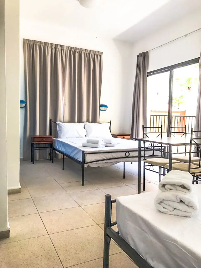 Апарт-отель Athinas Court