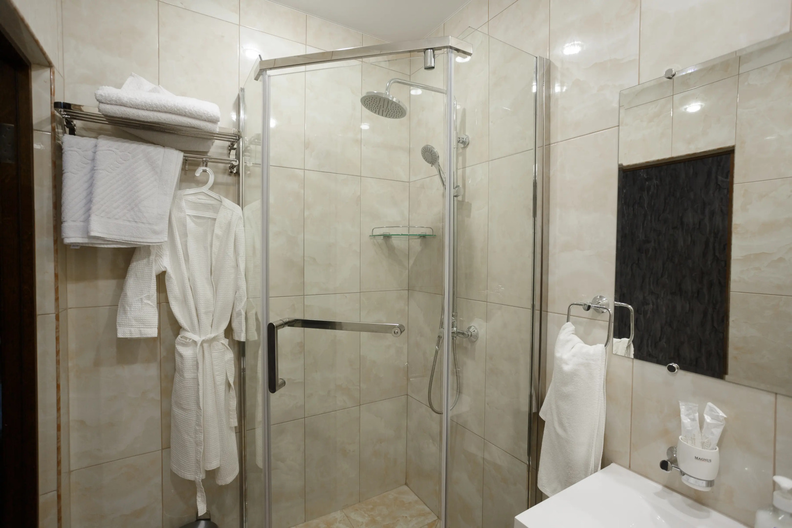 Отель Верона