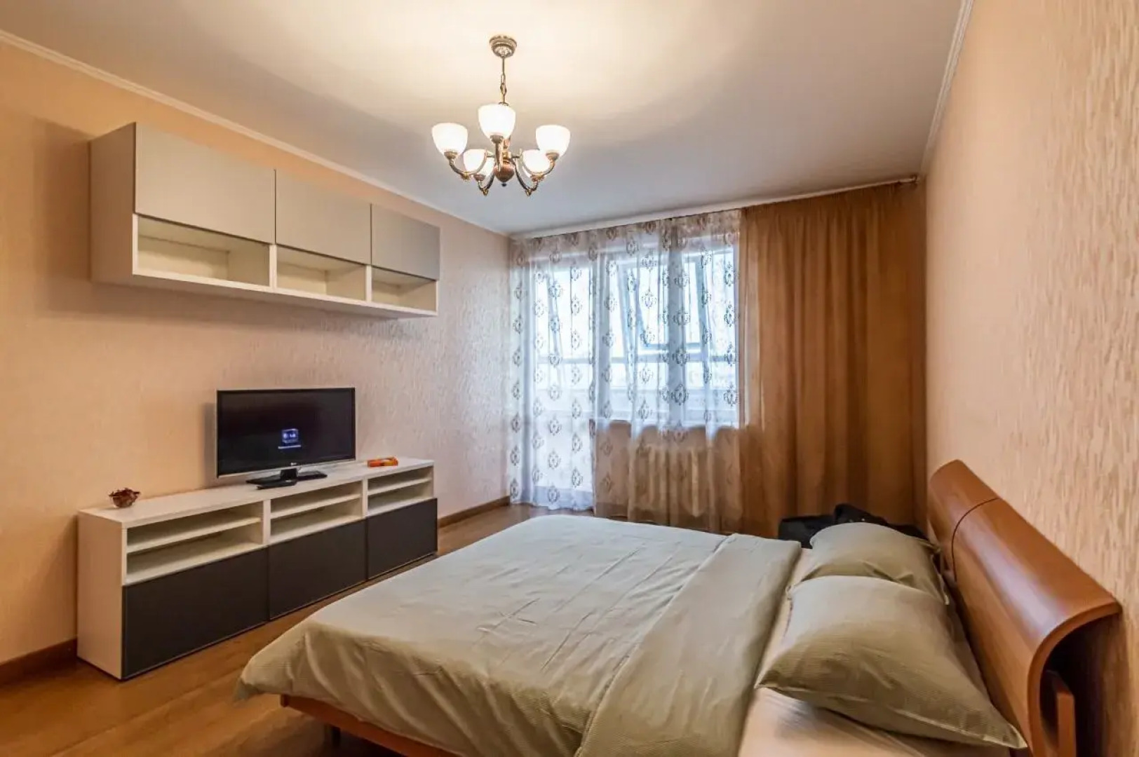 Апартаменты 1-к квартира на Агибалова 48