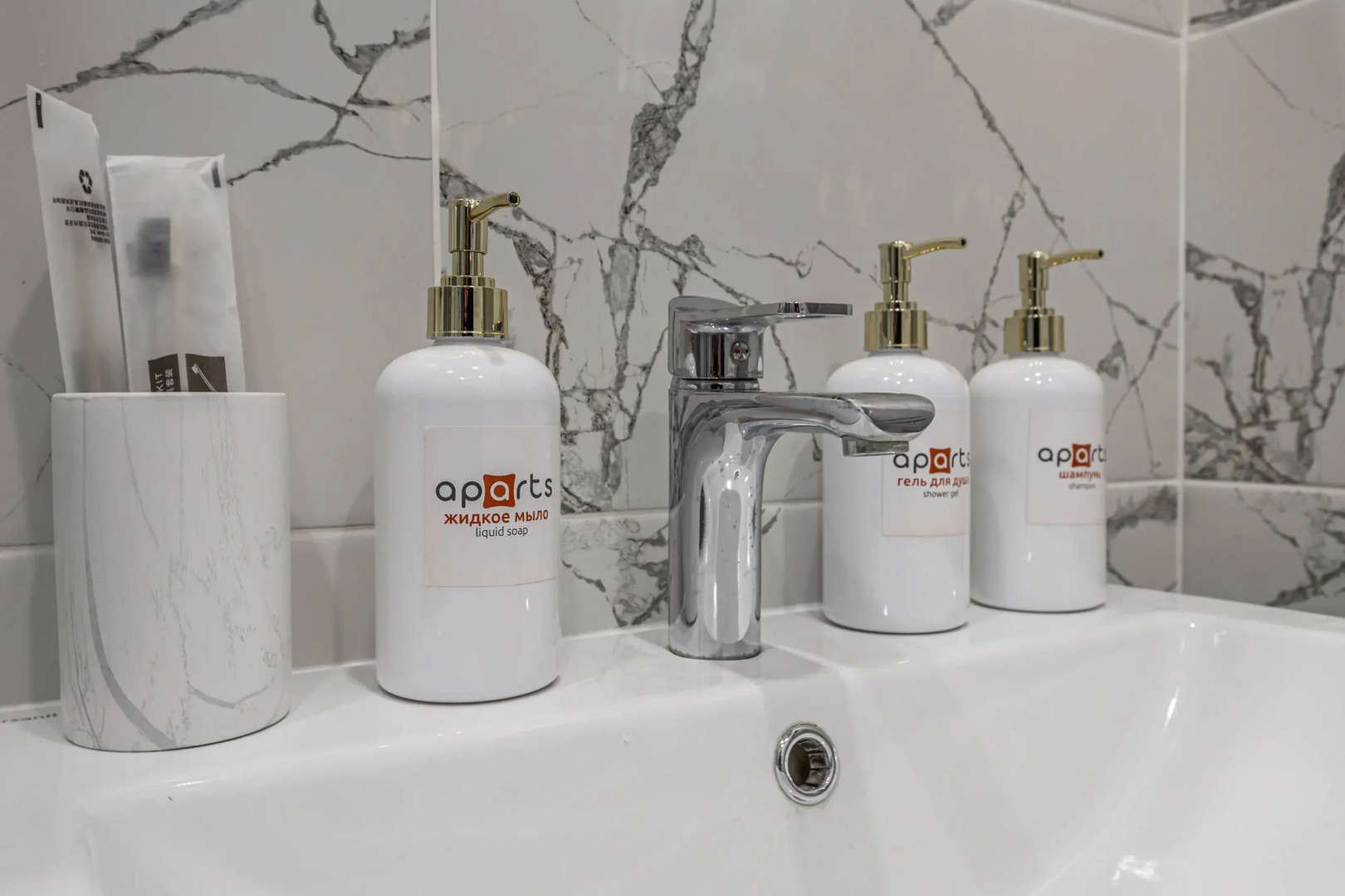 Квартира Однокомнатная уютная с дизайнерским ремонтом и современными удобствам