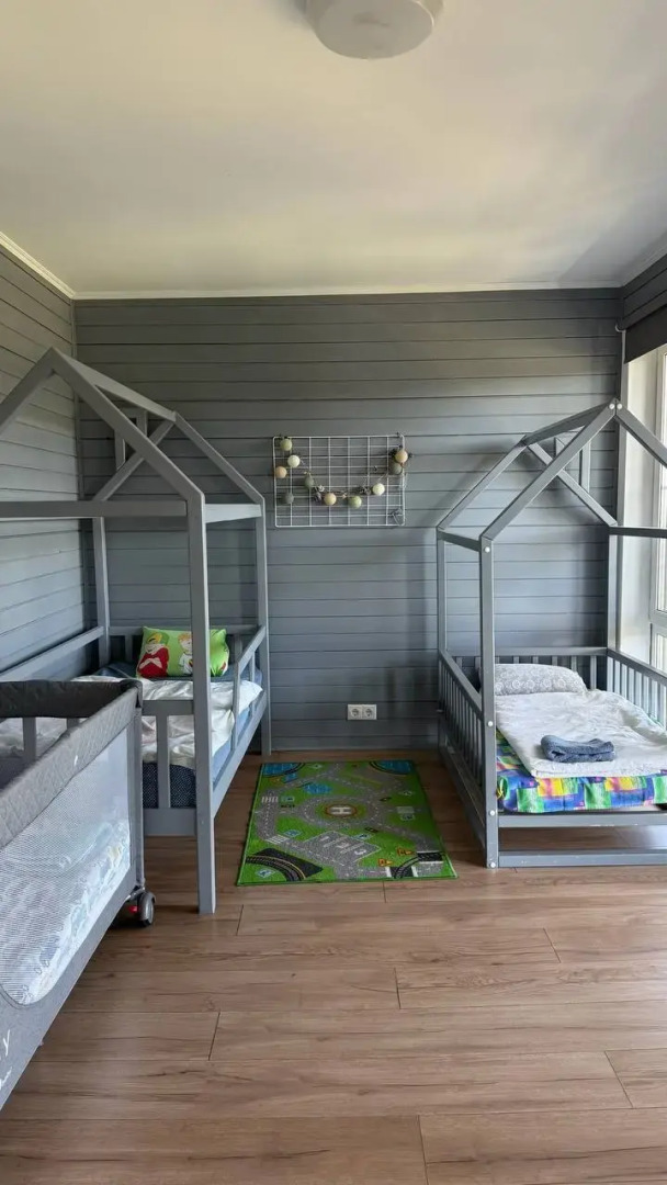 Частный Дом Большой семейный с панорамными окнами