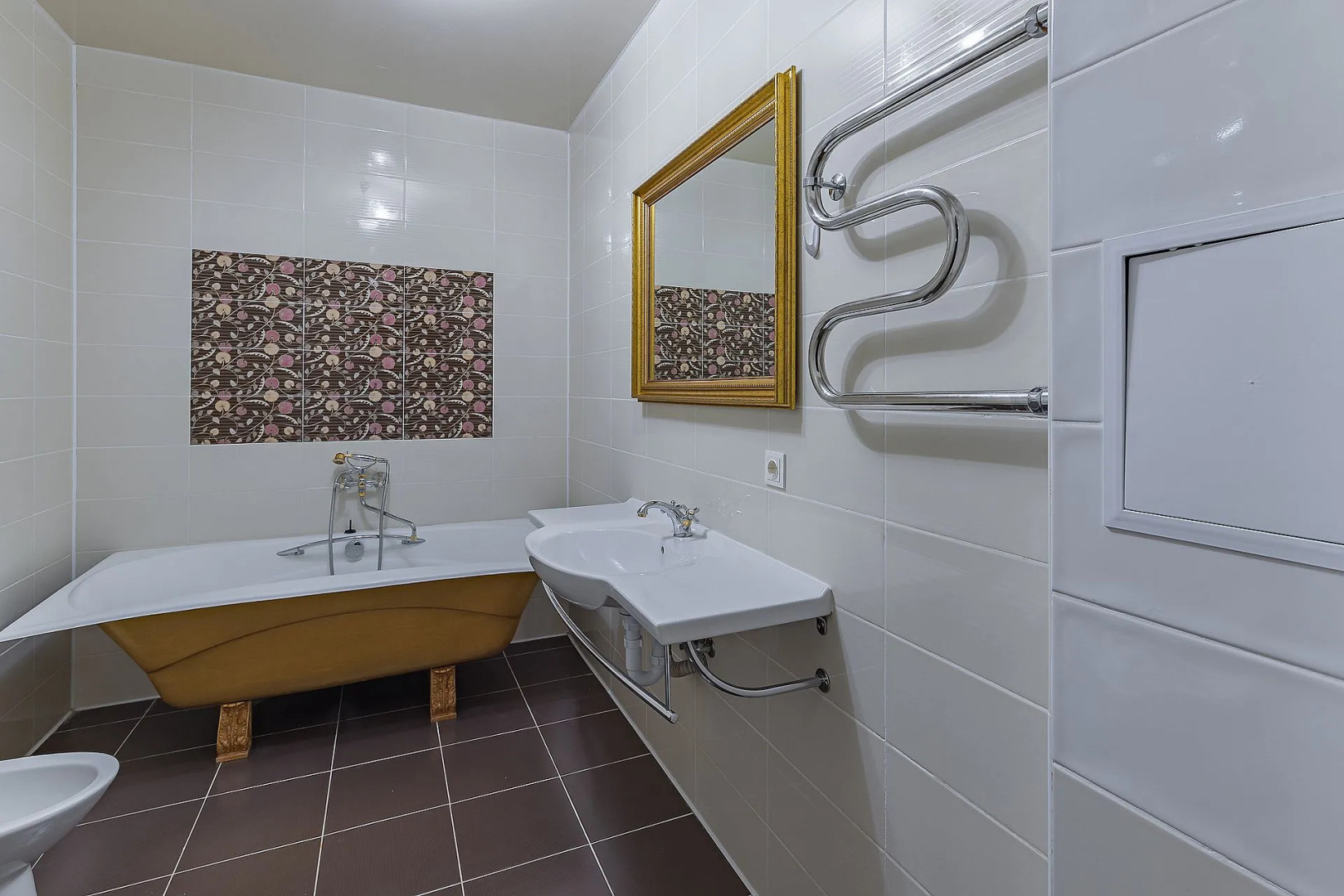 Просторная квартира в Центре Города с подземным паркингом