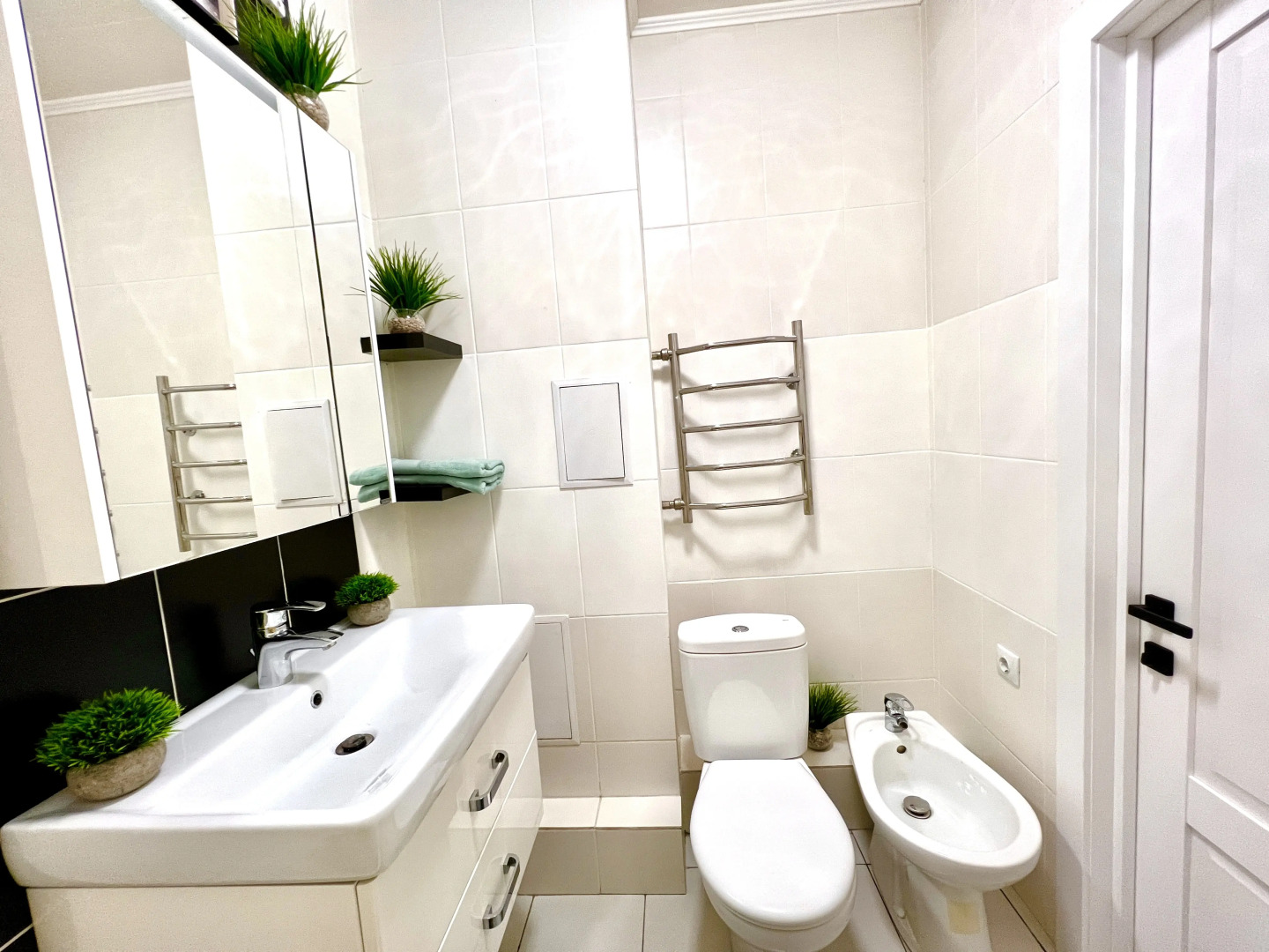 Уютные Апартаменты (рядом с ЖД вокзалом)  (ул. Никитинская 30)