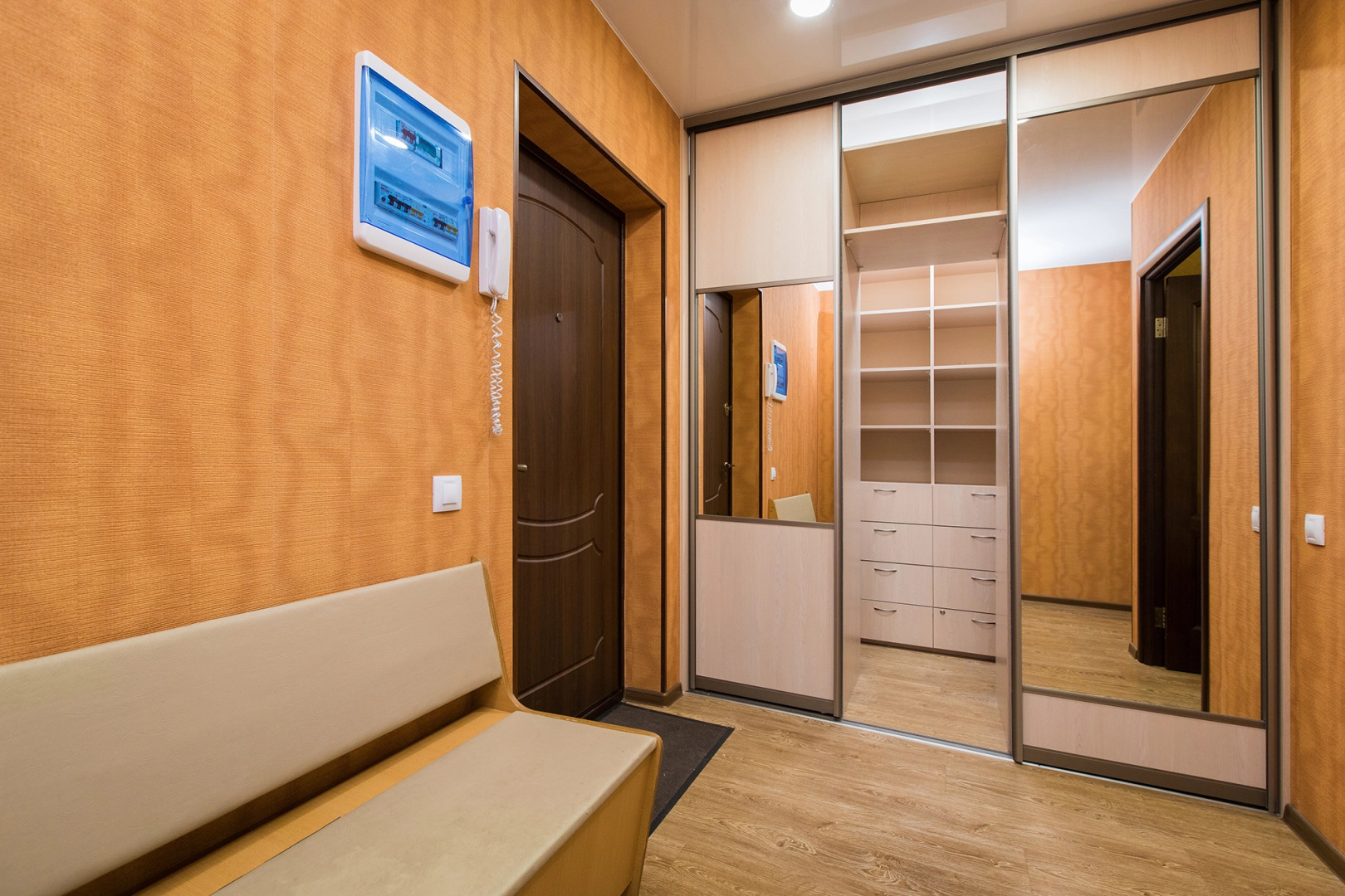 Апартаменты HomeHotel