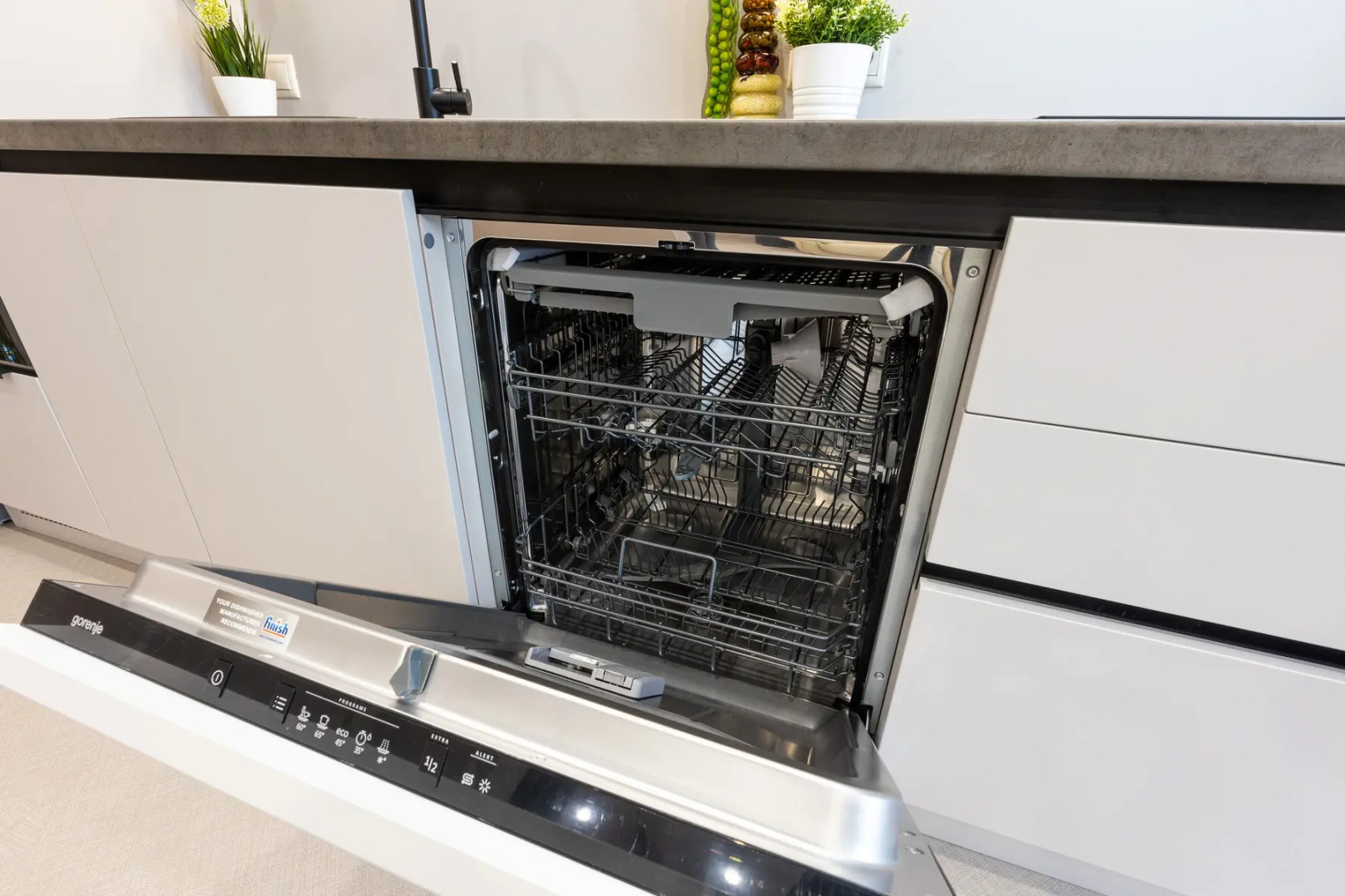 Апартаменты Сутки Уфа на Пархоменко 123 453