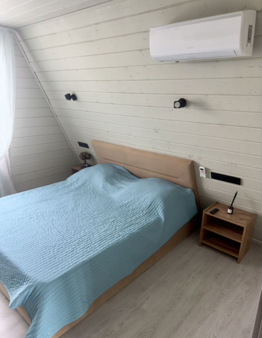 Частный Дом с Бассейном в Стиле Афрейм с Баней и Чаном