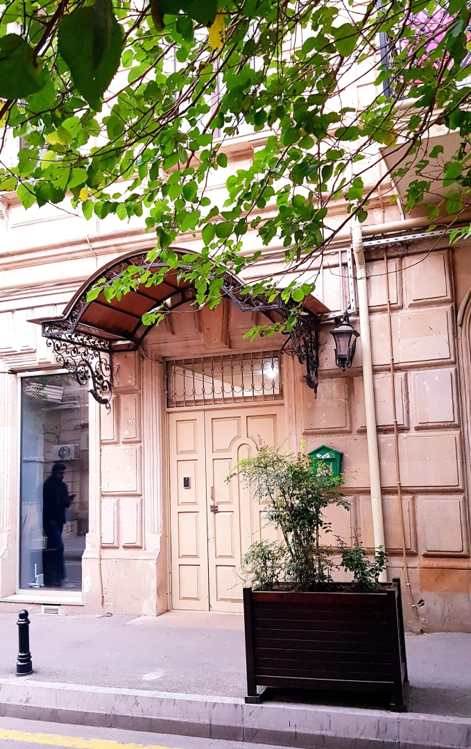 Апартаменты HISTORY 1888 Сentral Apartment & Excursions