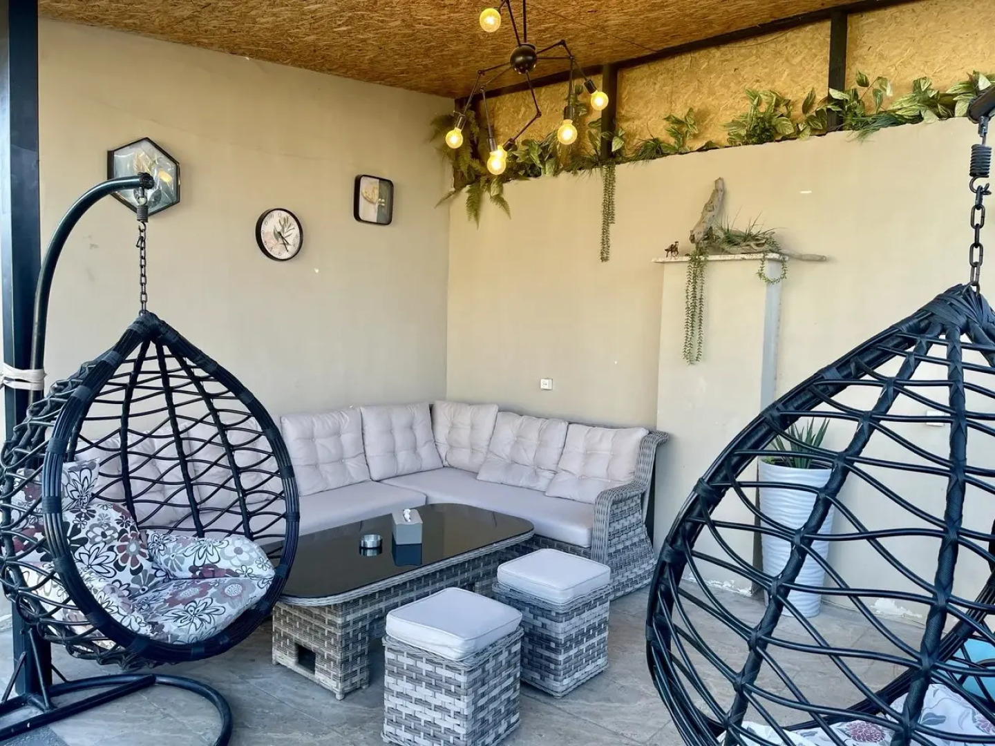 Вилла Mughni Family House