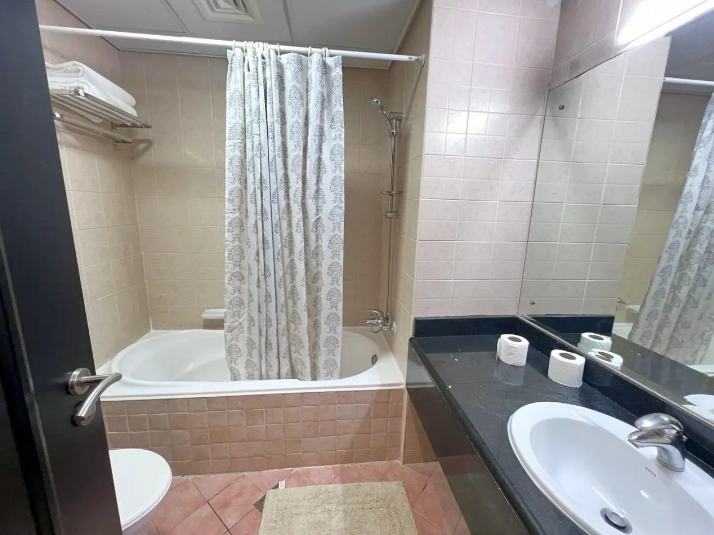 Apartments Cosmos Living Luxurious Suite DG