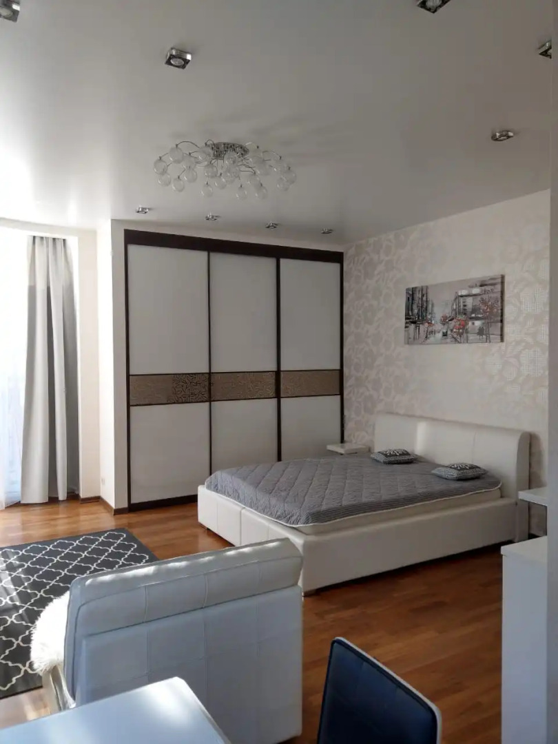 Апартаменты Светлые на Восстания