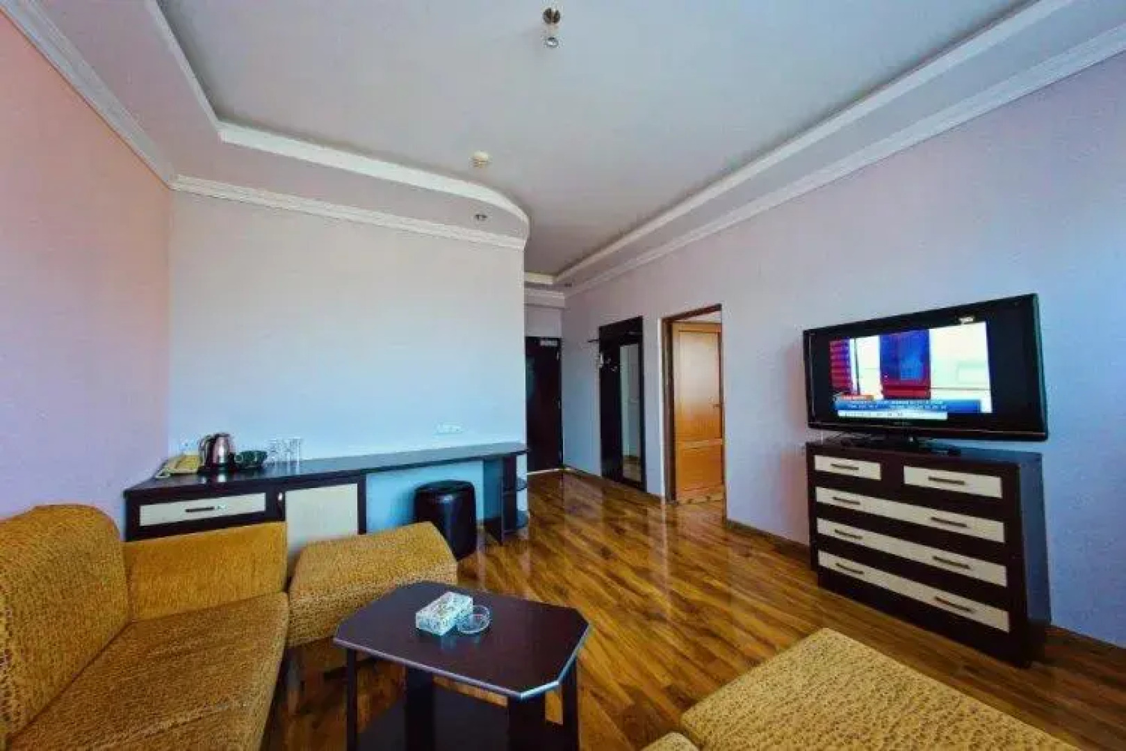 Курортный отель Ani